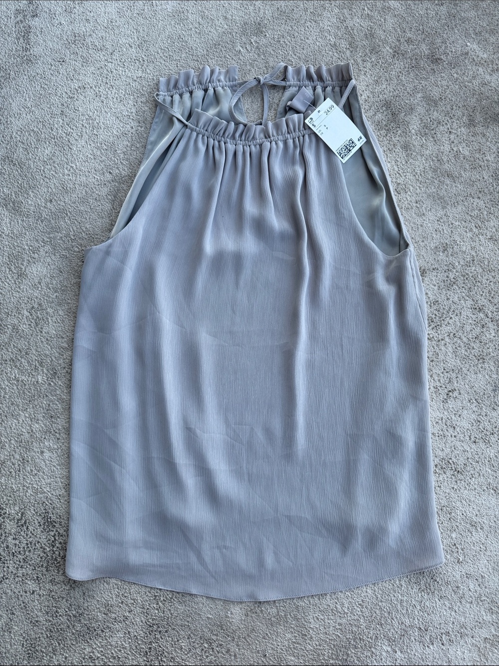 NWT H&M Light Gray Sleeveless Ruffle-Neck Blouse Size S